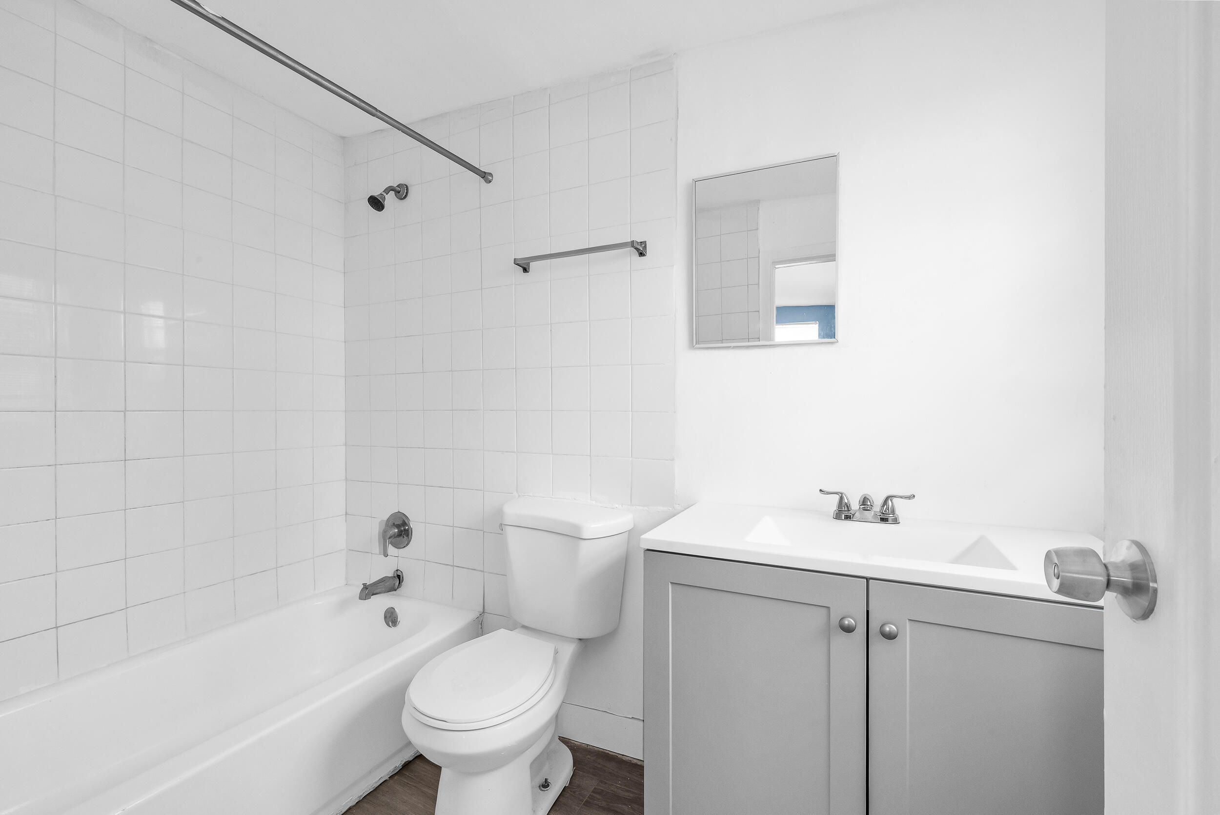 1497 Silver Beach Road Riviera Beach, FL 33404 - Photo 6 of 14 photo-3