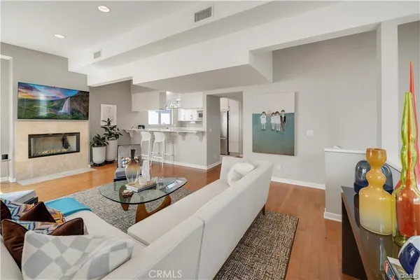 $7,250 | 505-5 Poinsettia Avenue, Corona del Mar, CA 92625