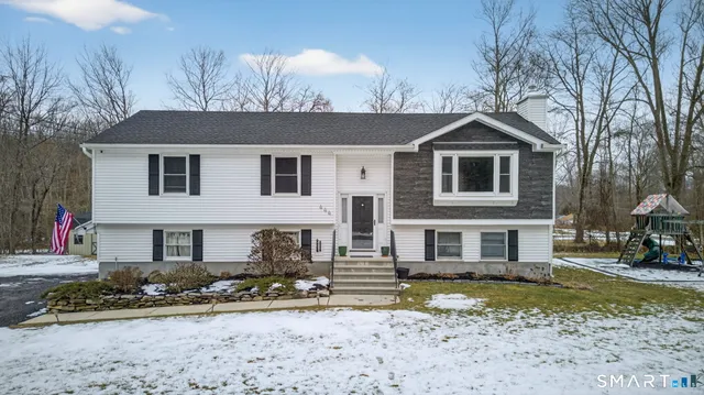 $400,000 | 444 N Road, Ashford, CT 06278