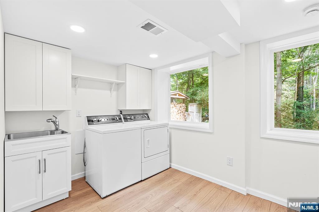 39 Old Road Ringwood, NJ 07456 - Photo 20 of 27