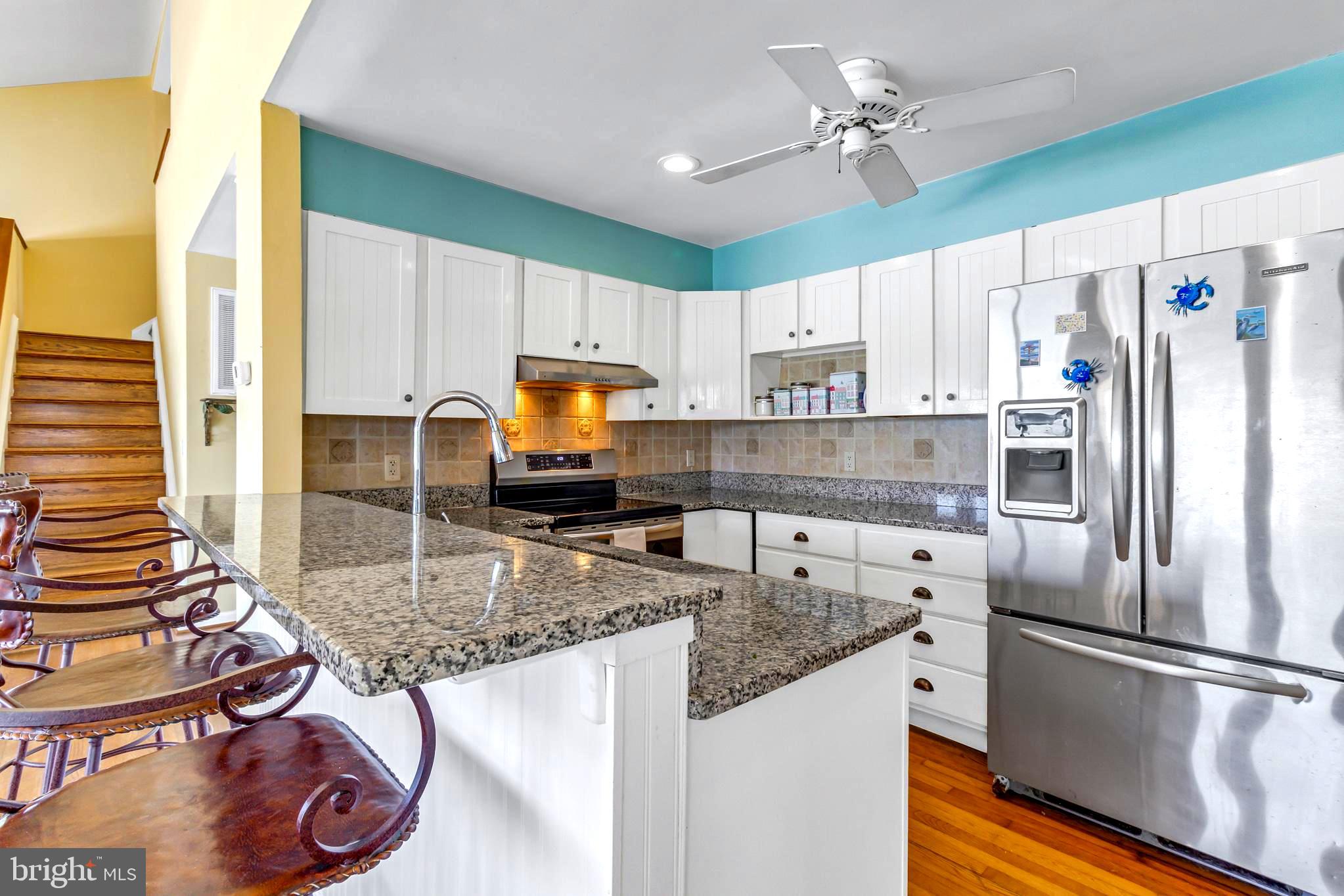 2215 Ditchley Road Kilmarnock, VA 22482 - Photo 36 of 103 Kitchen with coastal views!