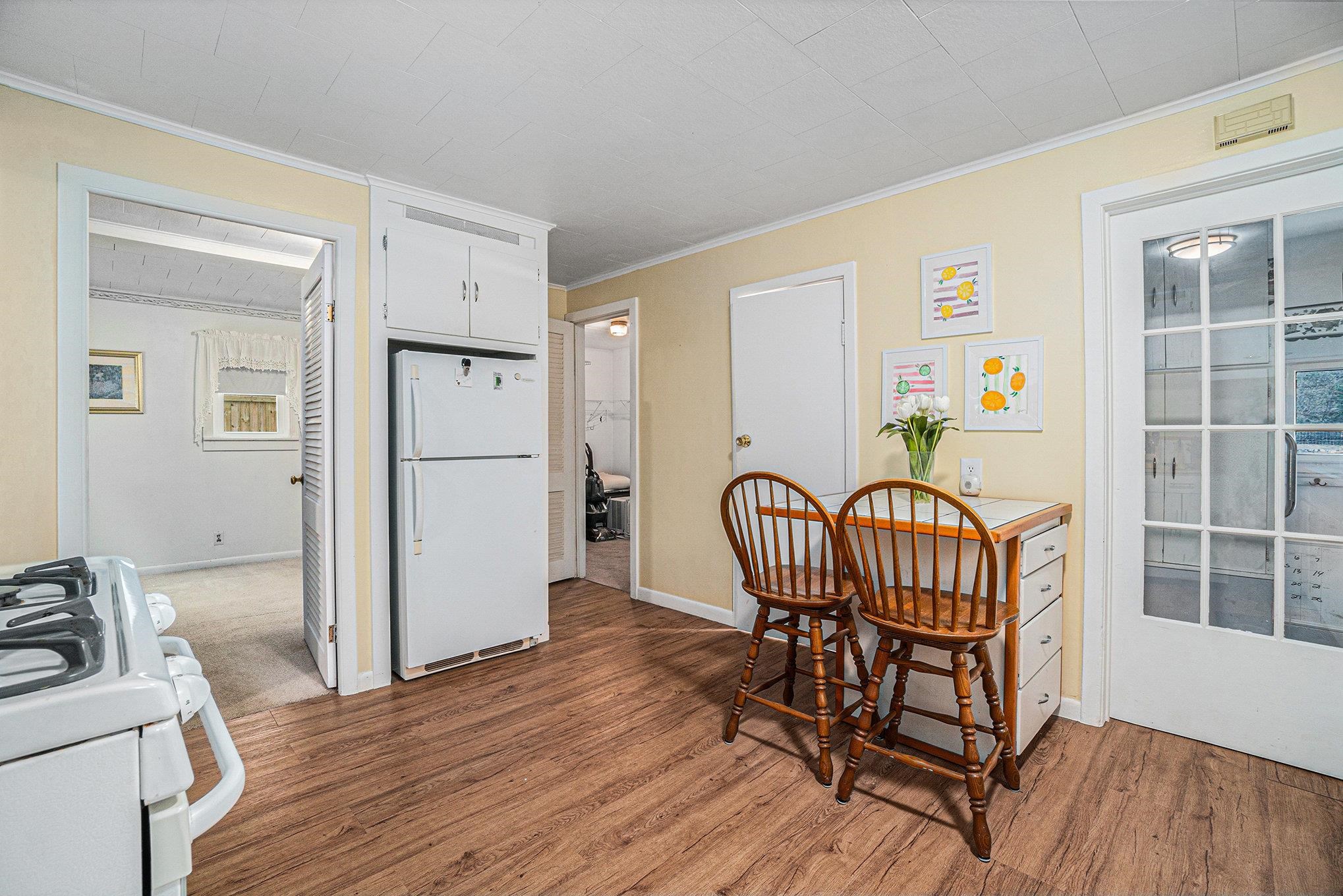 2810 Holiday Road Traverse City, MI 49686 - Photo 17 of 27