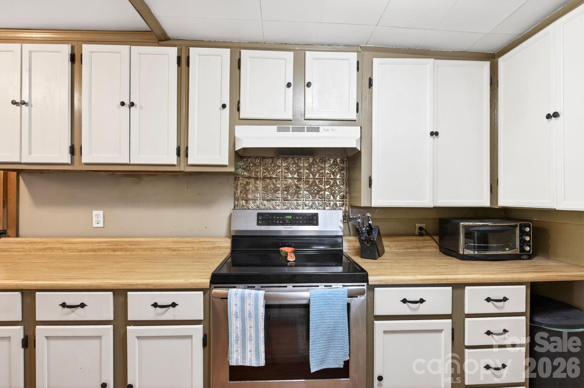 2802 Beaverdam Road Canton, NC 28716 - Photo 9 of 26