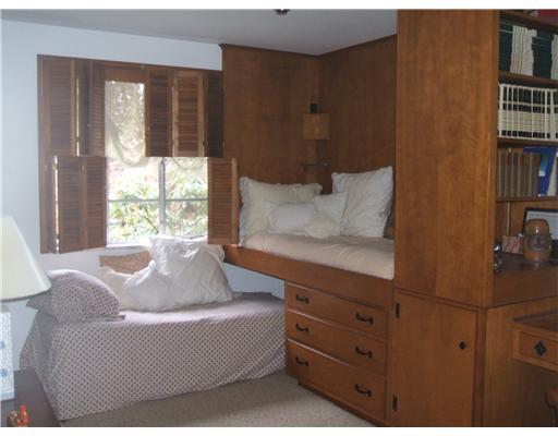 488 Winnerwood Road Pittsburgh, PA 15237 - Photo 8 of 12 Bedroom.