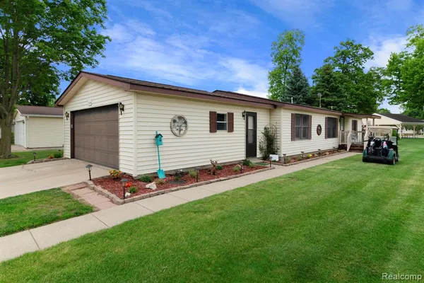 $175,000 | 704 Webber Court, Linden, MI 48451
