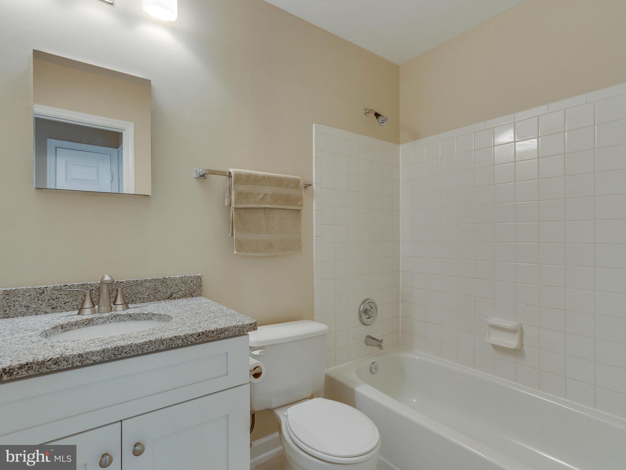 11933 Sentinel Point Court Reston, VA 20191 - Photo 19 of 30 Bath