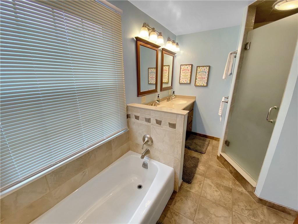 108 Lamar Road Pittsburgh, PA 15241 - Photo 26 of 40 Separate tub and shower.