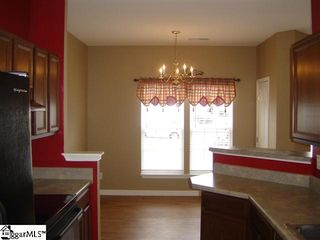 212 Spring Crossing Circle Greer, SC 29650 - Photo 4 of 11