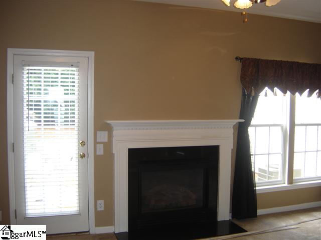 212 Spring Crossing Circle Greer, SC 29650 - Photo 6 of 11