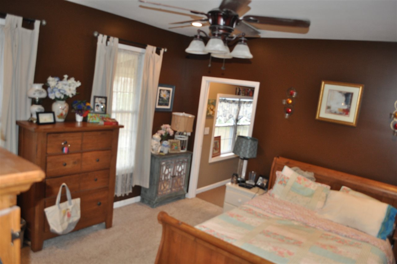 9181 North Chattin Road Oaktown, IN 47561 - Photo 11 of 23 Gallery Image 11