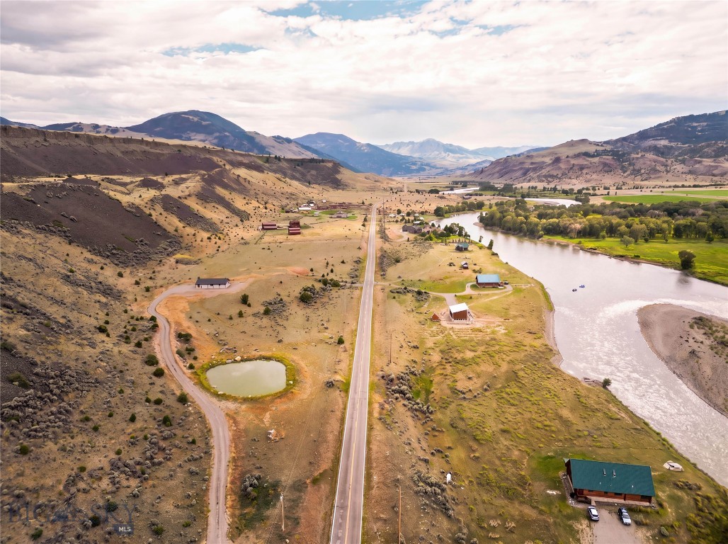 218 East River Road Emigrant, MT 59027 - Photo 27 of 28 Gallery Image 27