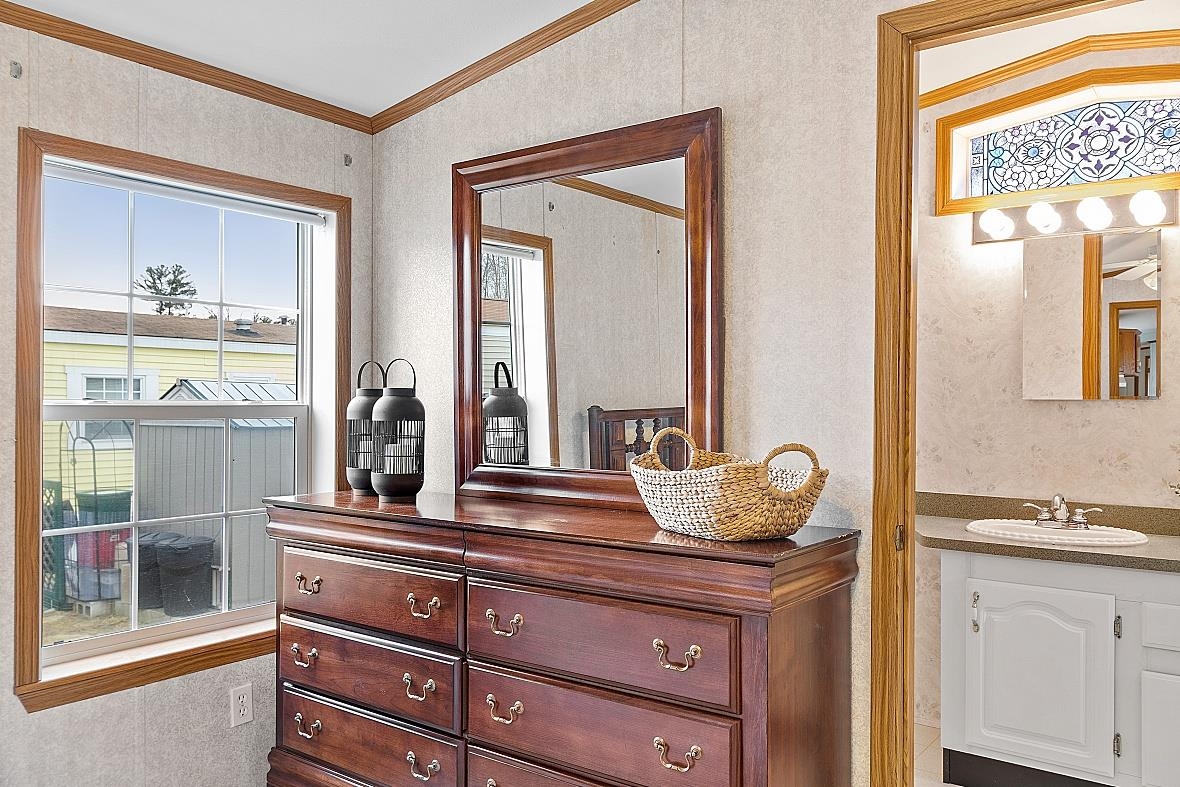 9 R Arrow Drive Salem, NH 03079 - Photo 27 of 38