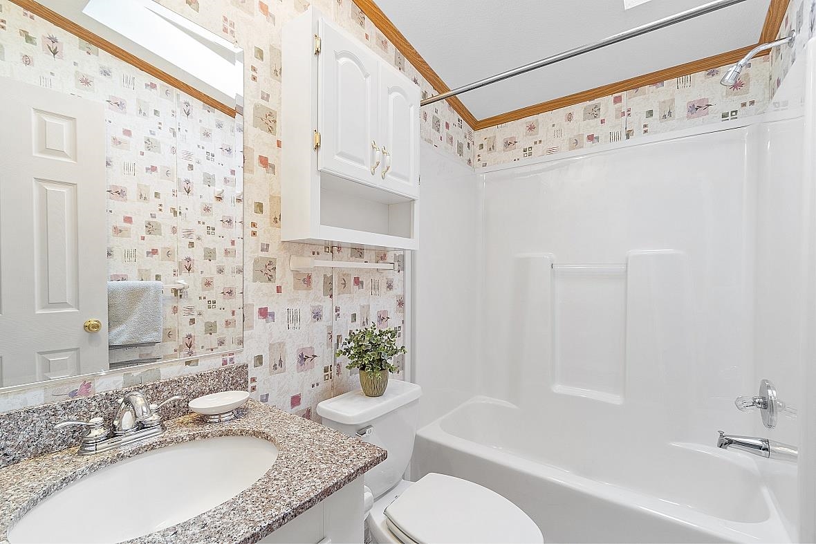 9 R Arrow Drive Salem, NH 03079 - Photo 33 of 38