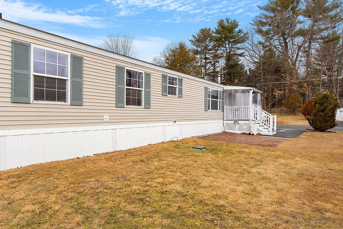 9 R Arrow Drive Salem, NH 03079 - Photo 7 of 38