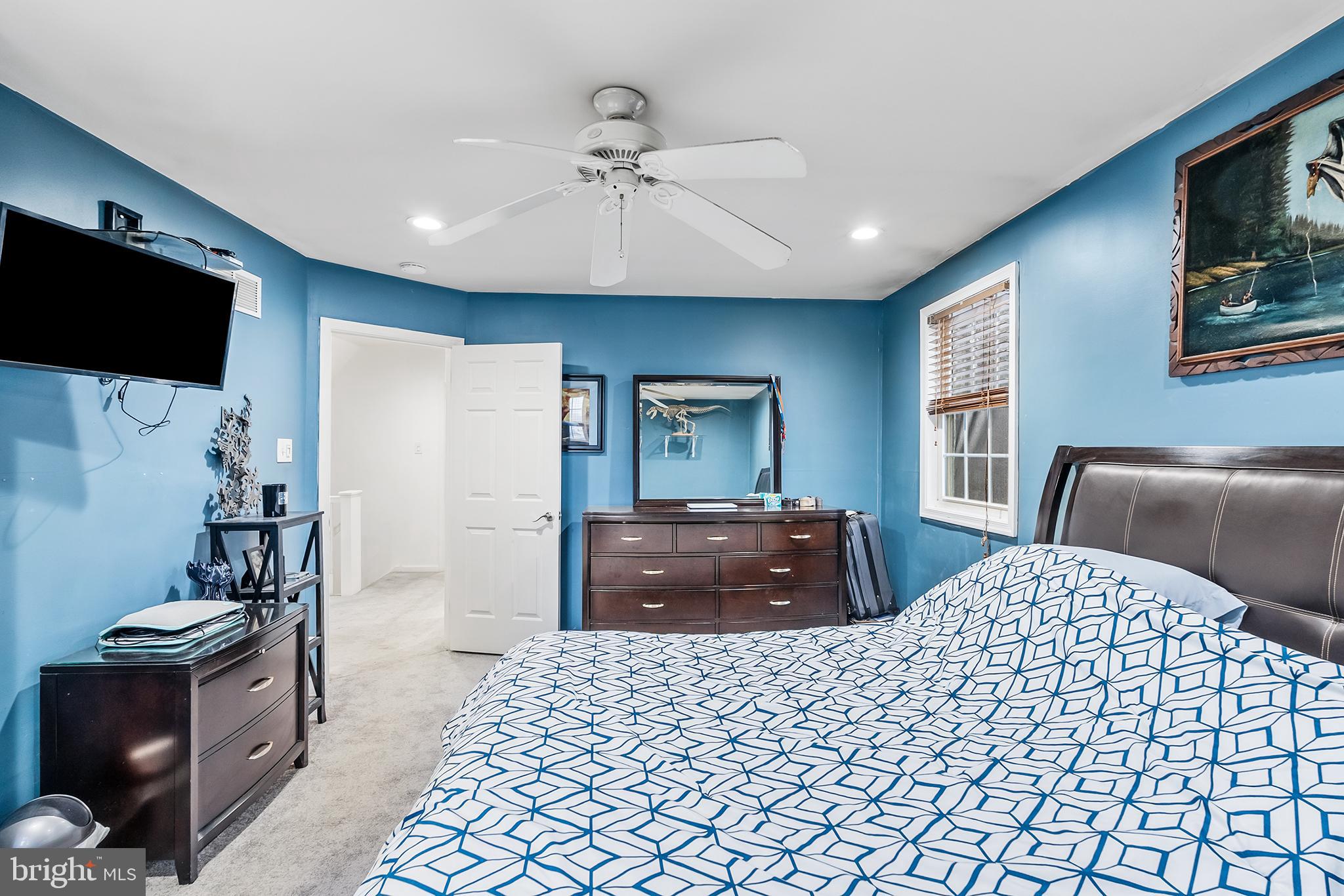 541 Stanford Road Fairless Hills, PA 19030 - Photo 21 of 30 Serene blue retreat with modern accents.