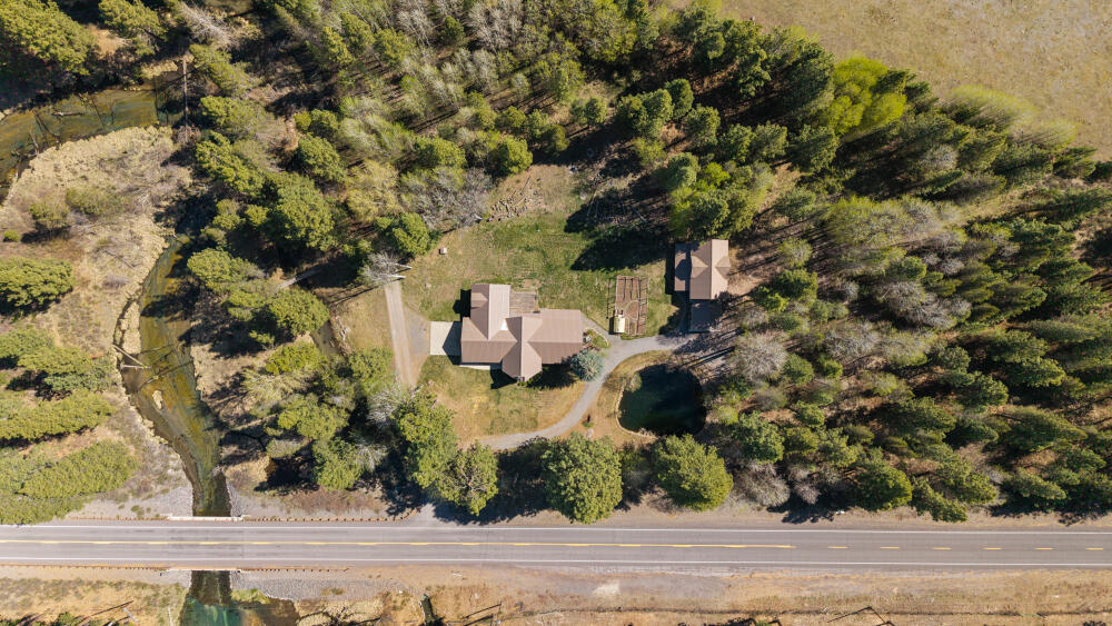 50205 Highway 62 Chiloquin, OR 97624 - Photo 9 of 44 50205Highway62-7