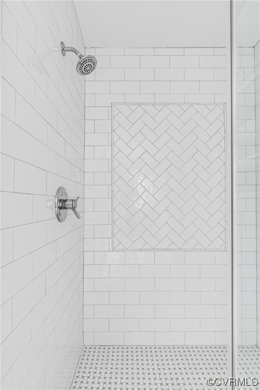 14221 West Salisbury Road Midlothian, VA 23113 - Photo 30 of 43 a bathroom
