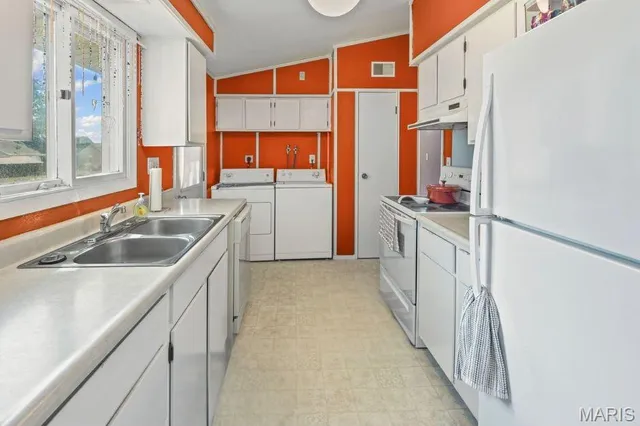 $170,000 | 380 High Point Drive, Edwardsville, IL 62025