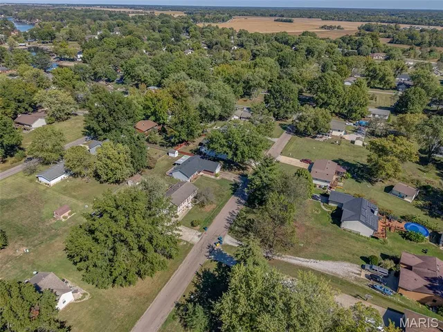 $170,000 | 380 High Point Drive, Edwardsville, IL 62025