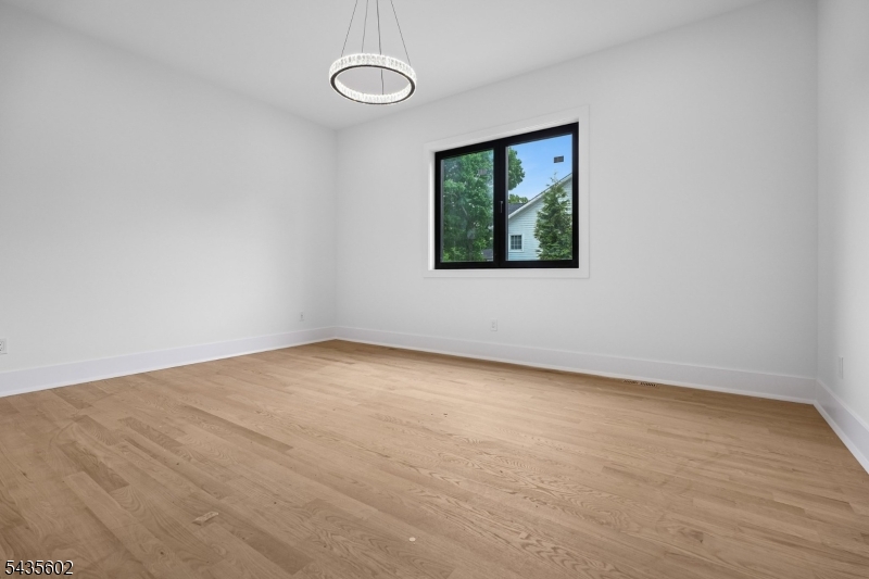 30 Winthrop Road Short Hills, NJ 07078 - Photo 8 of 34