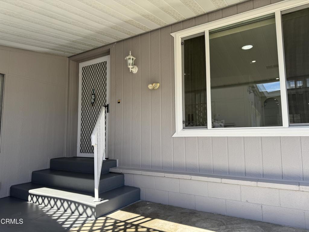 206 Browning Avenue, Unit 206 Ventura, CA 93003 - Photo 3 of 36 a bathroom with a bathtub and a shower