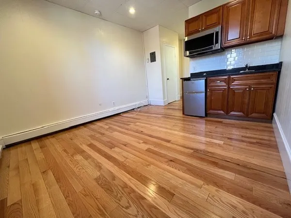 $2,045 | 868 Beacon Street, Unit 8, Boston, MA 02215