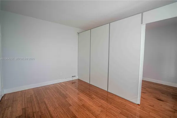 $1,800 | 7325 Carlyle Avenue, Unit 10, Miami Beach, FL 33141