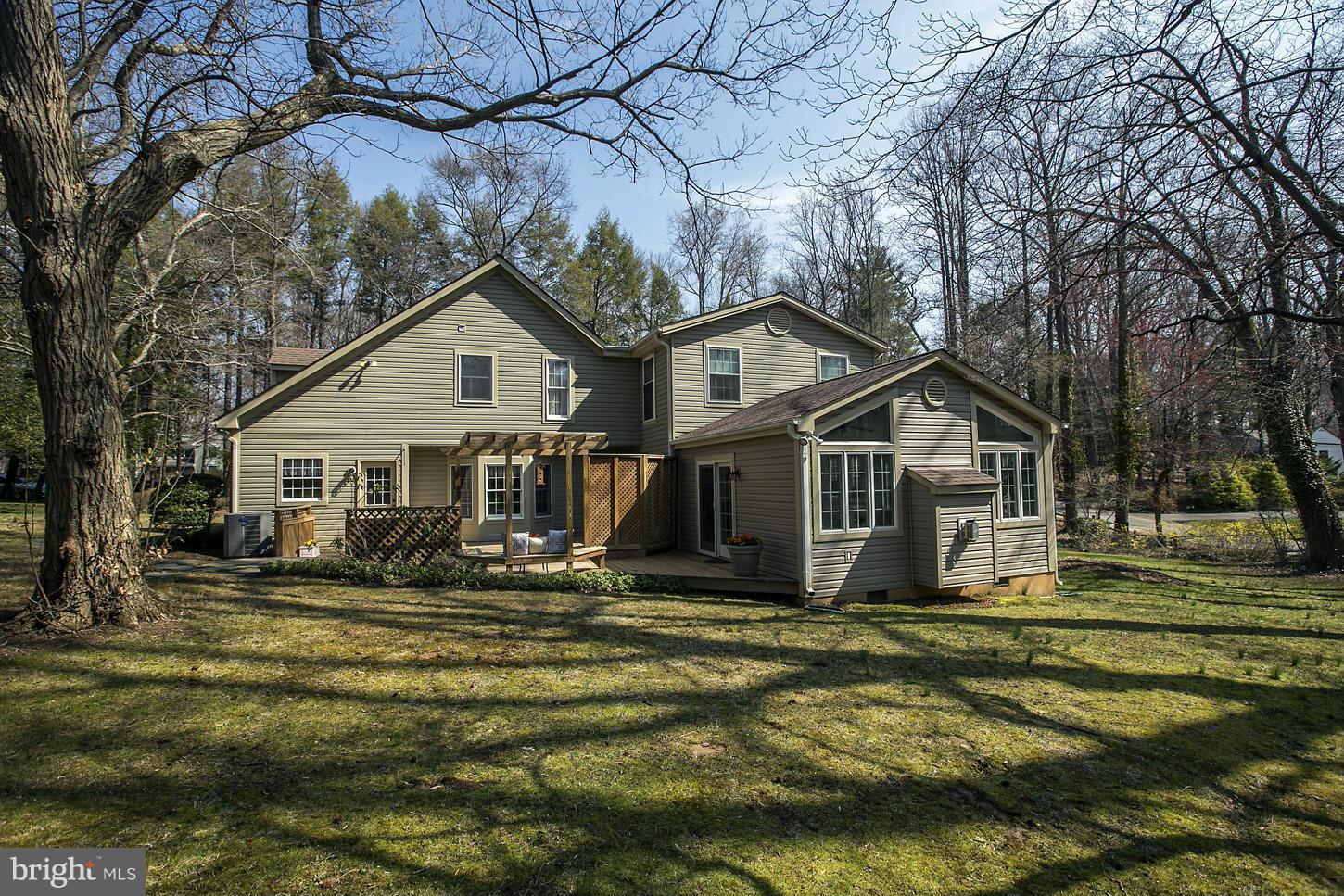 8425 Overbrook Road Fairfax, VA 22031 - Photo 29 of 30 Exterior (Rear)