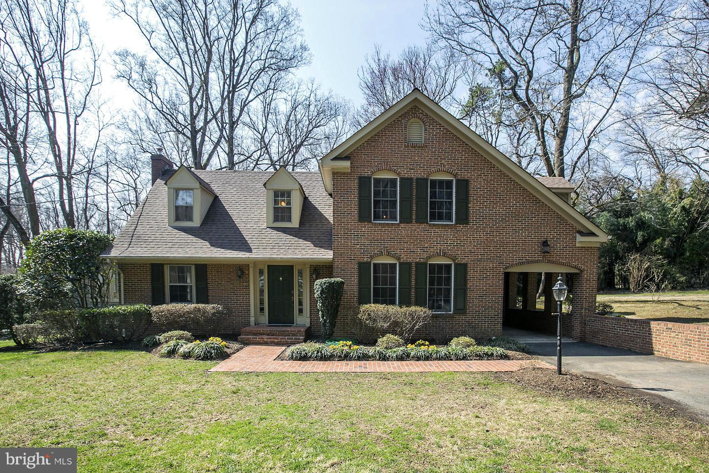 8425 Overbrook Road Fairfax, VA 22031 - Photo 30 of 30 Exterior (Front)