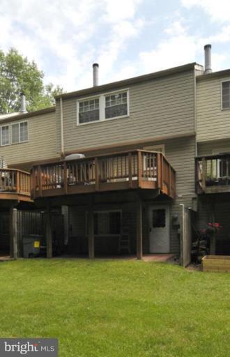 7558 Aspenpark Road Lorton, VA 22079 - Photo 2 of 18 Exterior (Rear)