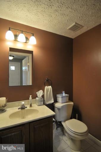 7558 Aspenpark Road Lorton, VA 22079 - Photo 11 of 18 Half Bath 1