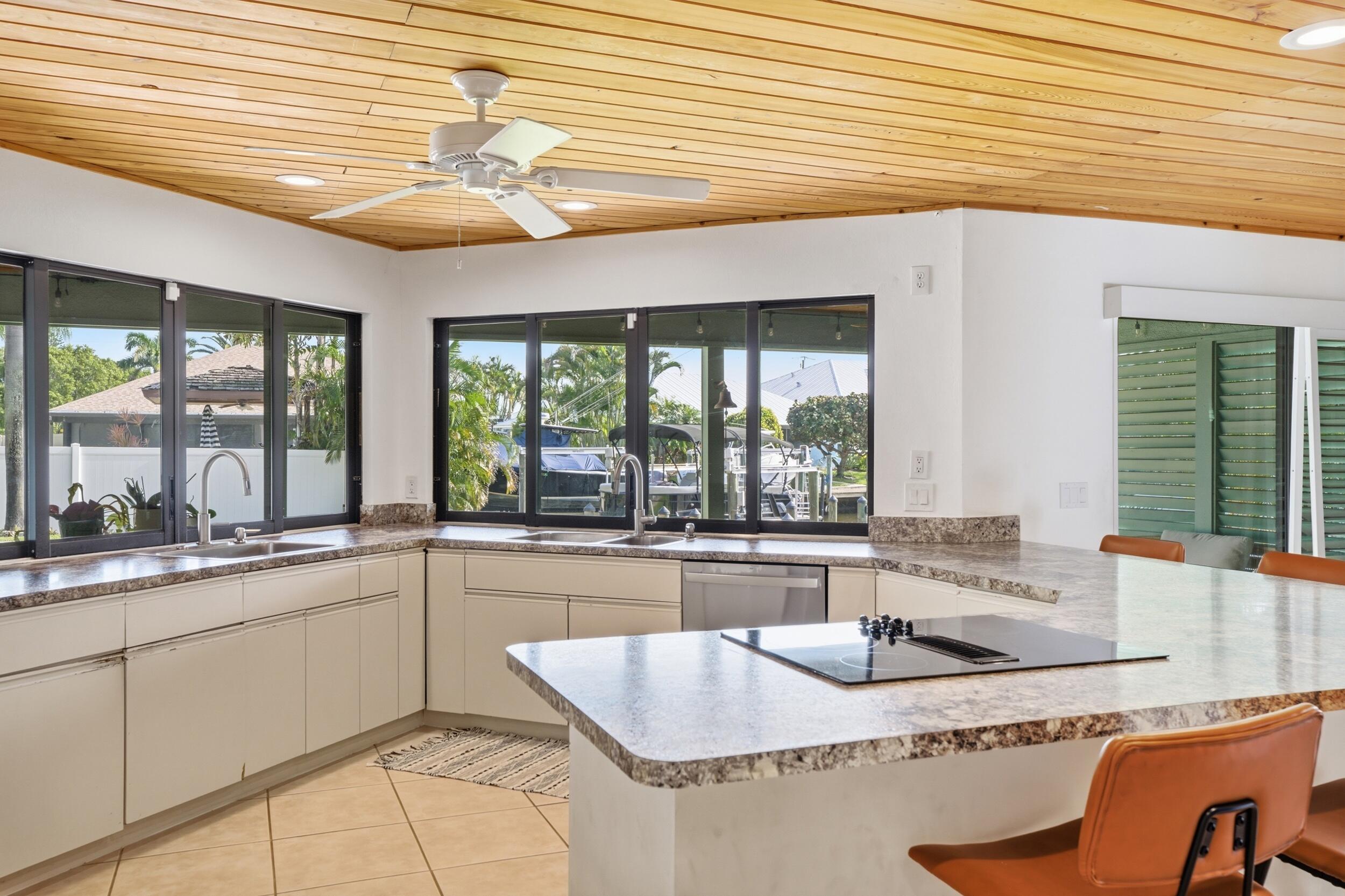 1489 Southwest Seahawk Way Palm City, FL 34990 - Photo 12 of 57 12_smg01989