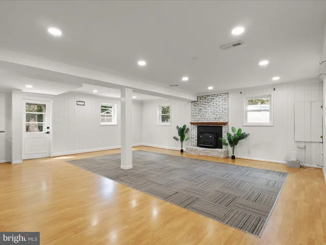 a view of a livingroom with a fireplace