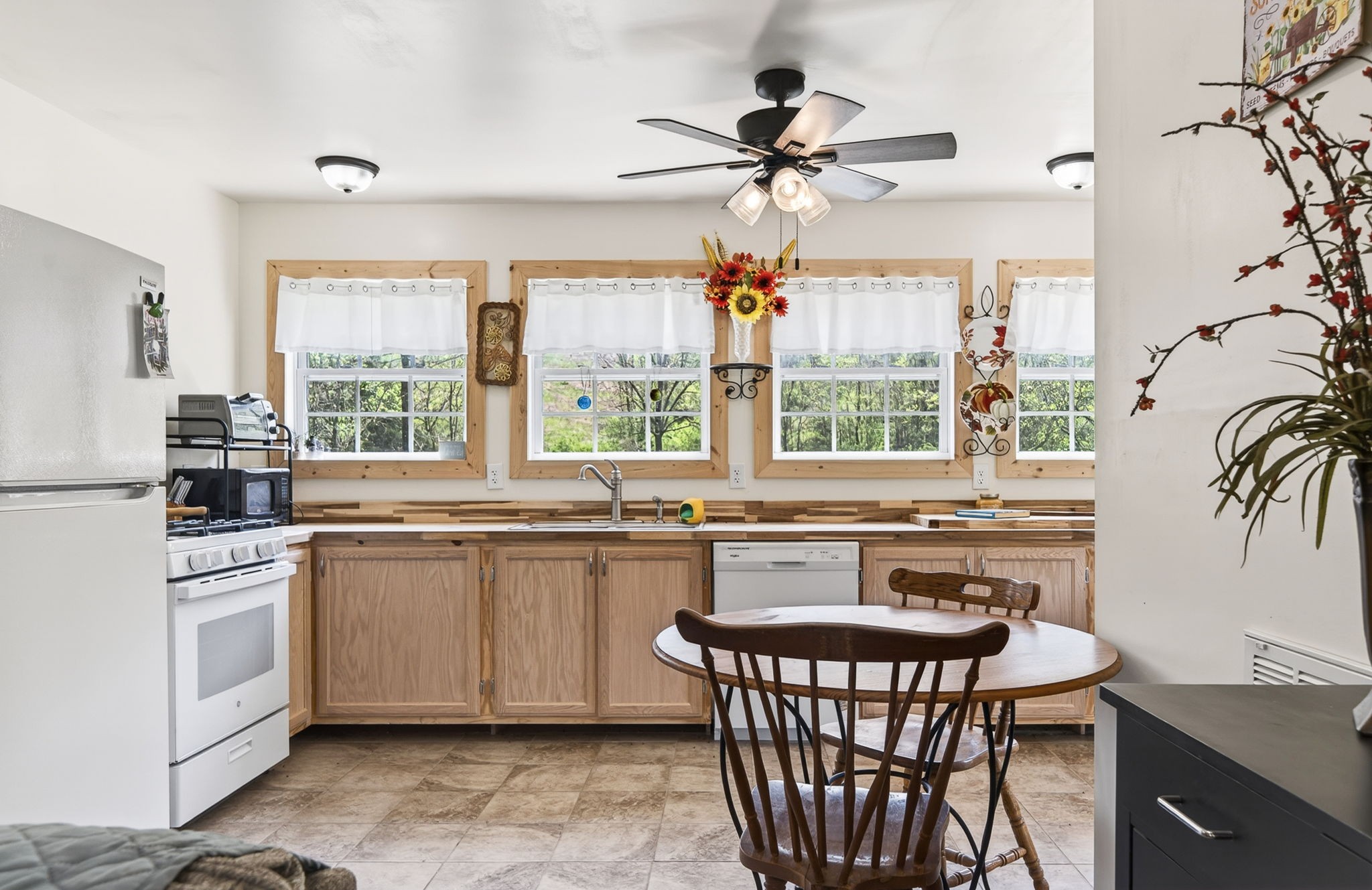 525 Riley Creek Road Gainesboro, TN 38562 - Photo 6 of 35