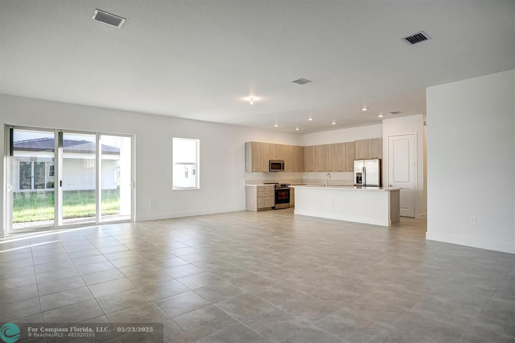 12328 Southwest 43rd Street Davie, FL 33330 - Photo 13 of 96