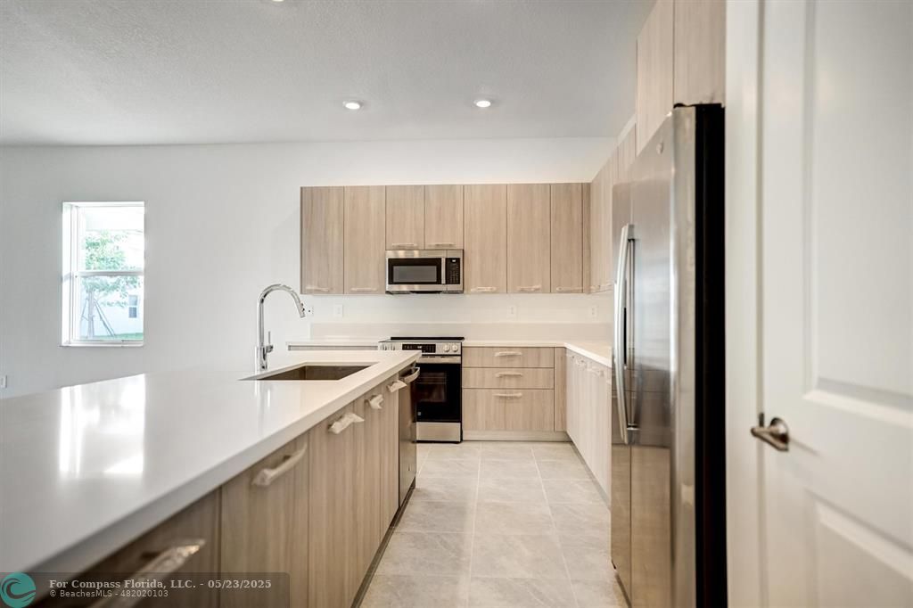 12328 Southwest 43rd Street Davie, FL 33330 - Photo 21 of 96