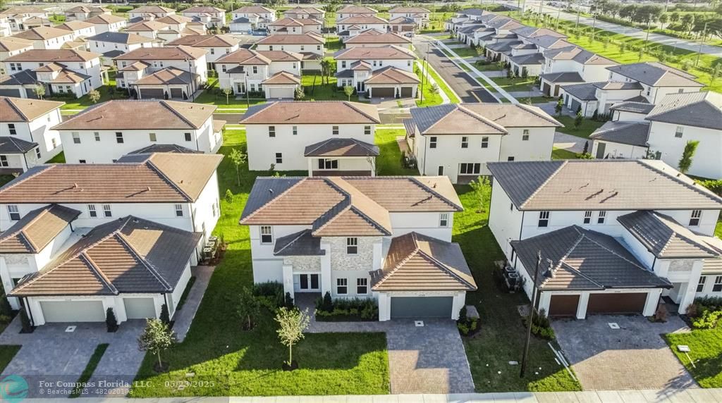 12328 Southwest 43rd Street Davie, FL 33330 - Photo 59 of 96 an aerial view of residential houses with yard