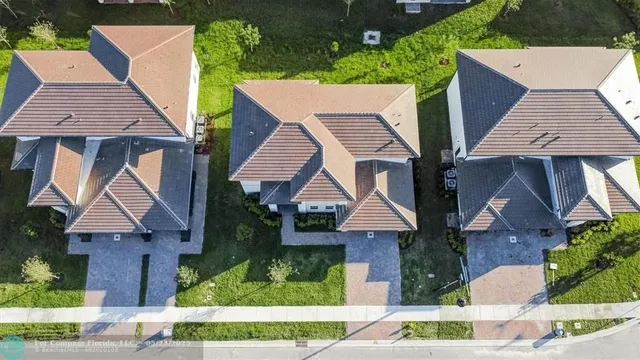 $1,150,000 | 12328 Southwest 43rd Street, Davie, FL 33330