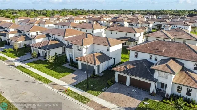 $1,150,000 | 12328 Southwest 43rd Street, Davie, FL 33330