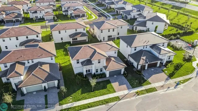 $1,150,000 | 12328 Southwest 43rd Street, Davie, FL 33330