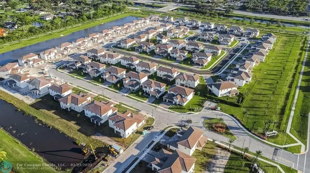 $1,150,000 | 12328 Southwest 43rd Street, Davie, FL 33330