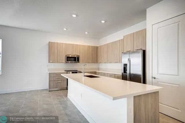 $1,150,000 | 12328 Southwest 43rd Street, Davie, FL 33330