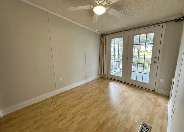 $2,200 | 320 Lake Moultrie Drive, Bonneau, SC 29431