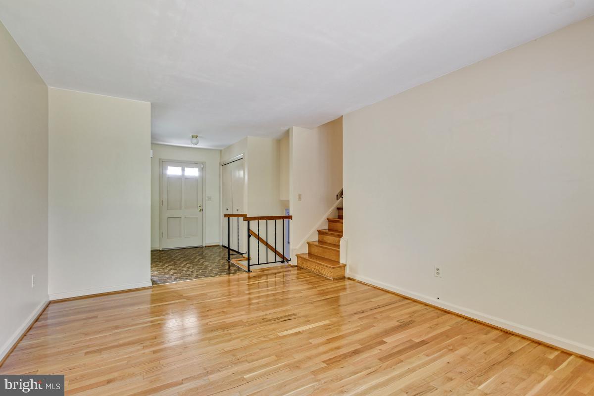 7705 Miller Fall Road Derwood, MD 20855 - Photo 13 of 45 Living Room