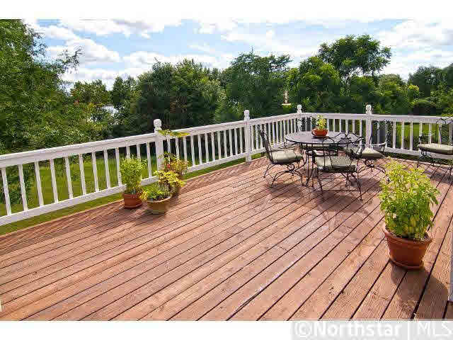 18953 Firethorn Point Eden Prairie, MN 55347 - Photo 9 of 18 Gallery Image 9