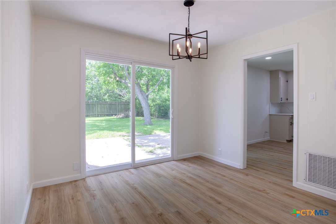 3607 Avondale Street Victoria, TX 77901 - Photo 7 of 21