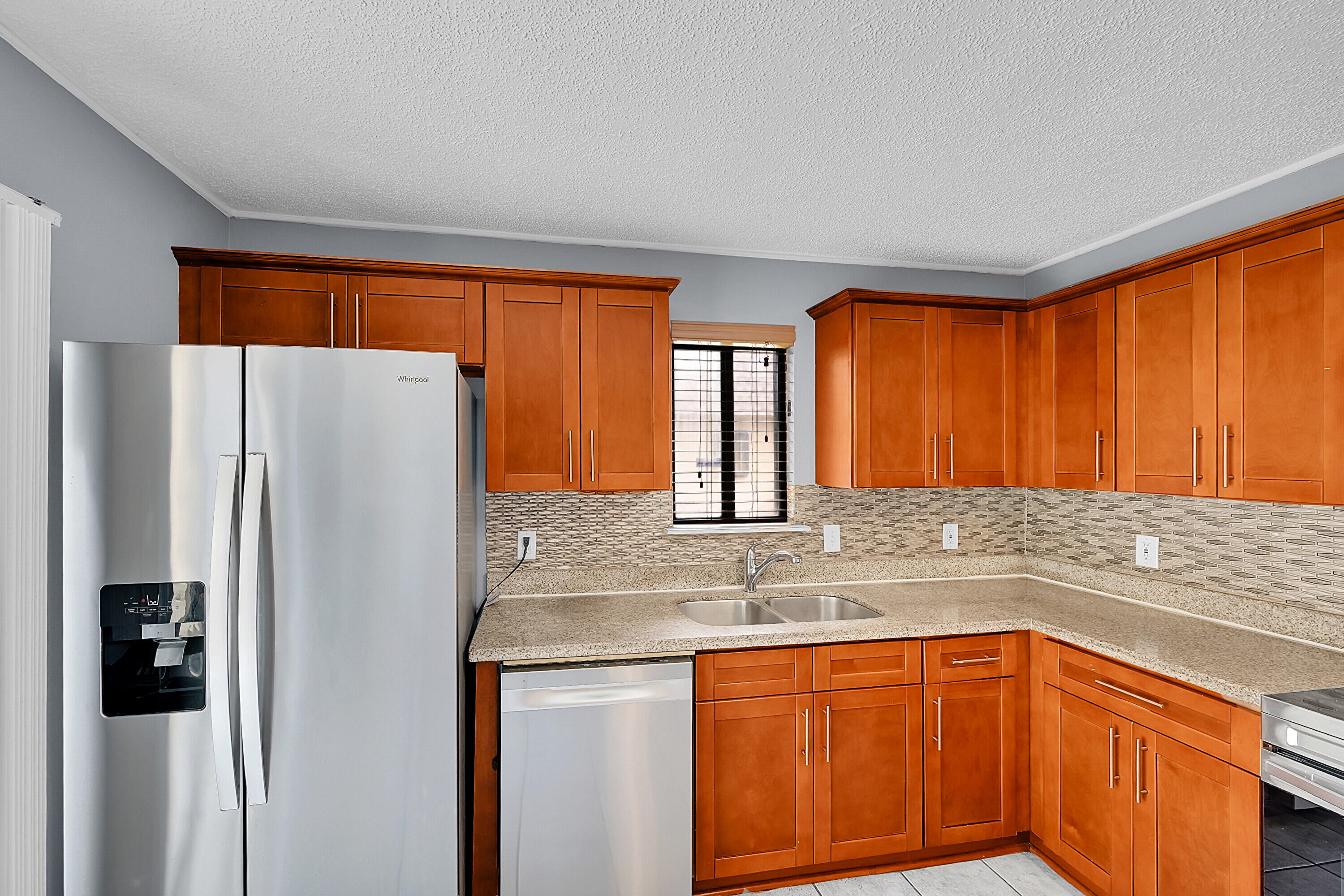 1204 Waterview Circle Palm Springs, FL 33461 - Photo 13 of 25 1204 18