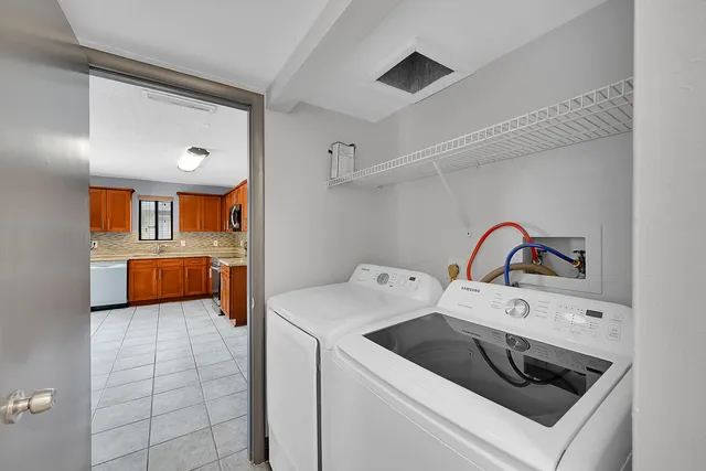 $2,475 | 1204 Waterview Circle, Palm Springs, FL 33461