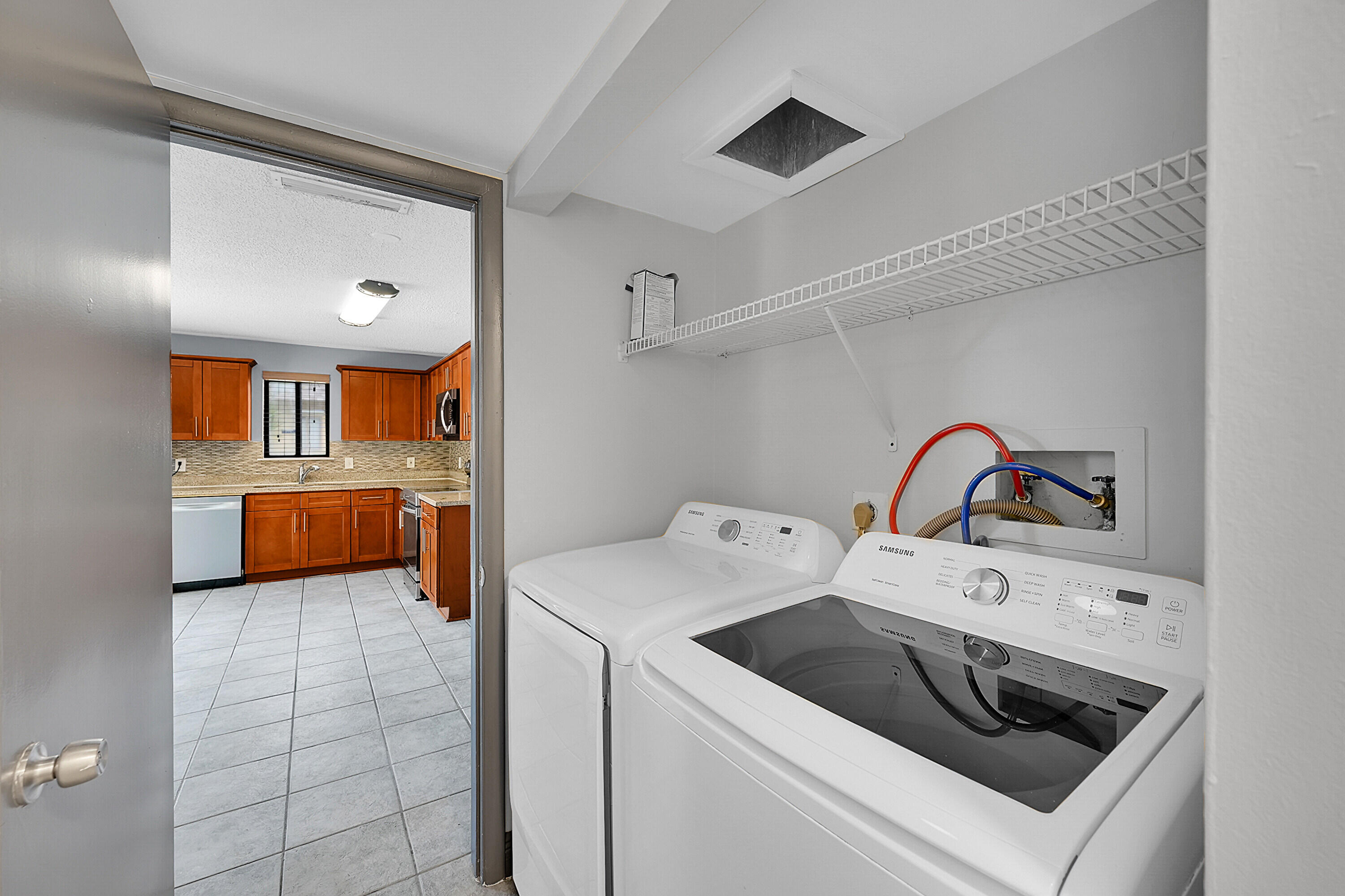 1204 Waterview Circle Palm Springs, FL 33461 - Photo 16 of 25 1204 20