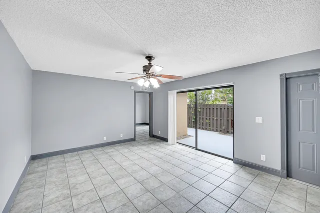 $2,475 | 1204 Waterview Circle, Palm Springs, FL 33461